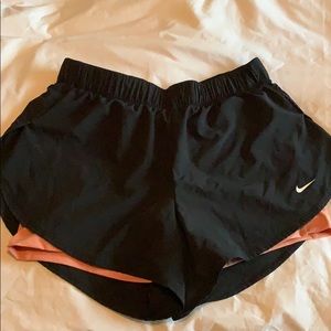 NWOT Black/Pink Spandex workout shorts. Size Large